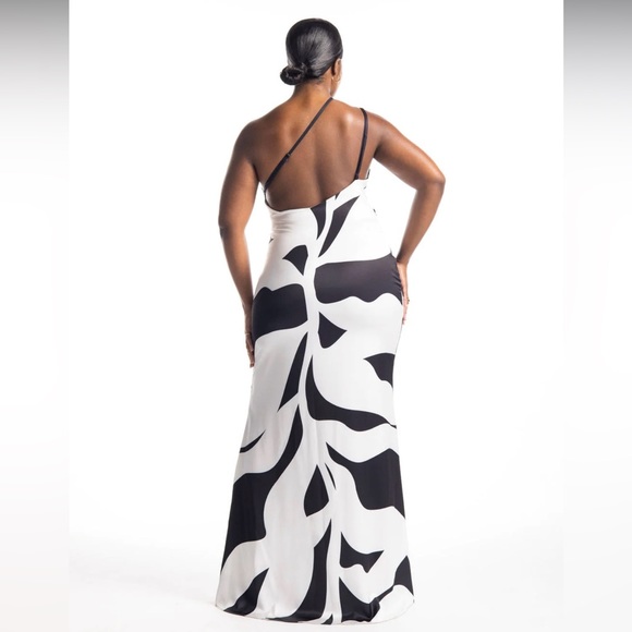 Hanifa Lola gown size medium - Picture 2 of 3